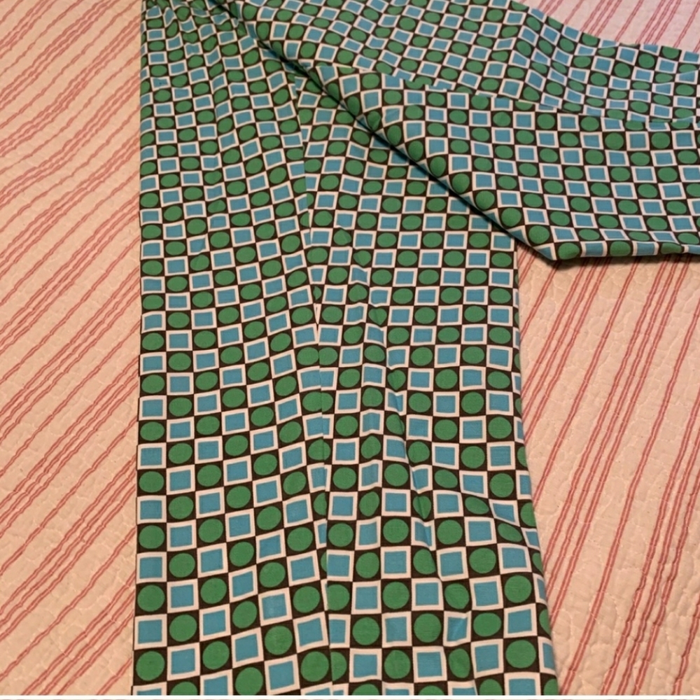 Capris - Picture 3 of 3